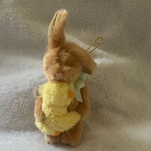 Bunny Lil' Ducky Hugs